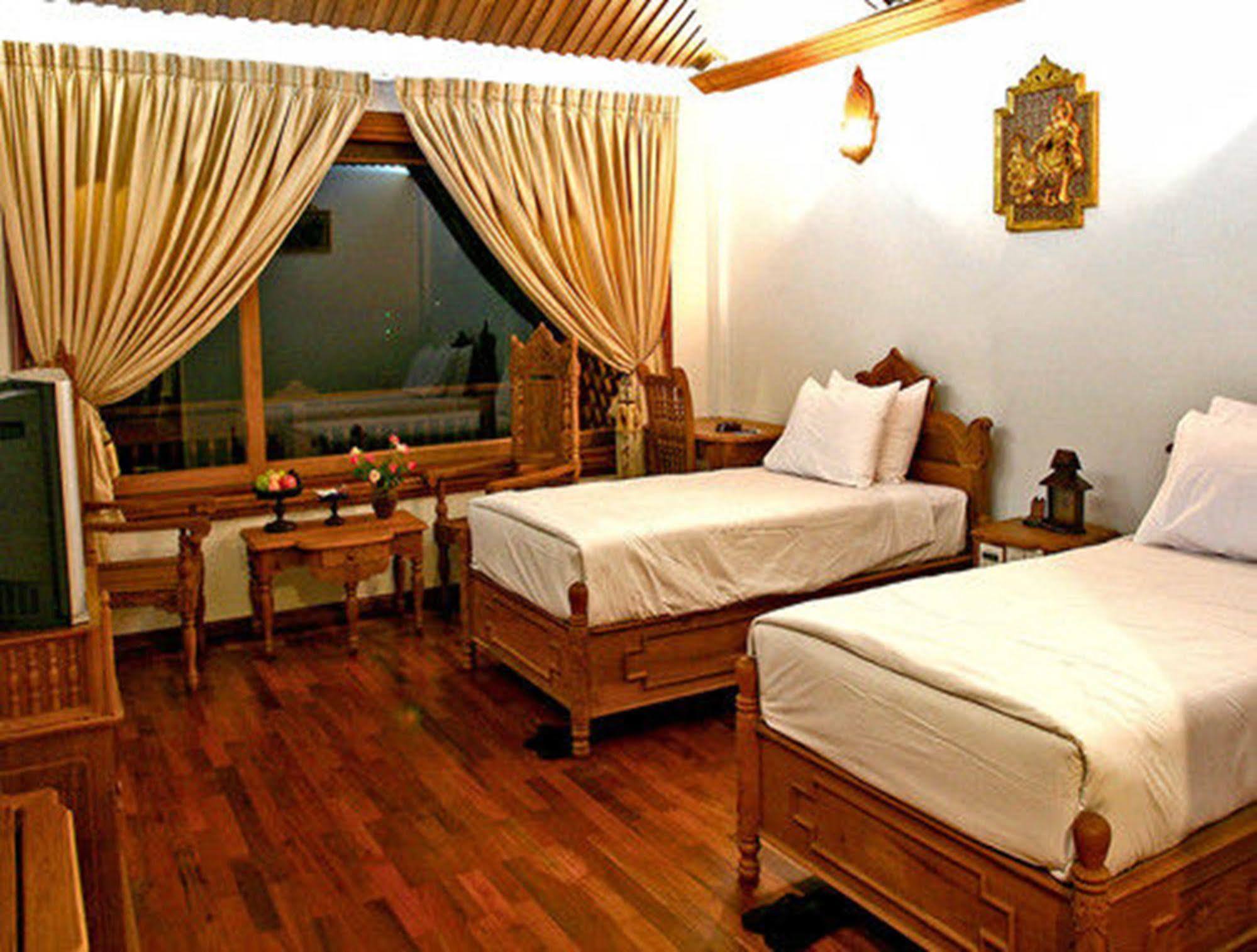 Kma Kaytumadi Hotel Taungoo Exterior photo